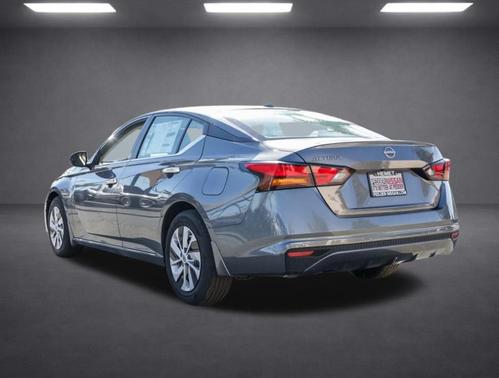 2025 Nissan Altima S