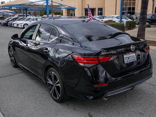 2022 Nissan Sentra SR