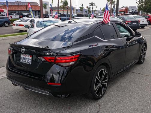 2022 Nissan Sentra SR
