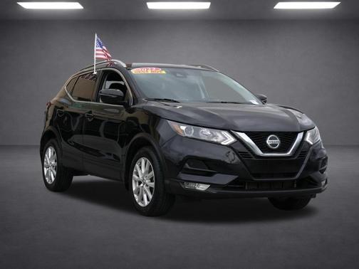 2022 Nissan Rogue Sport SV