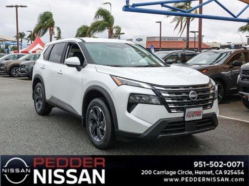 2026 Nissan Rogue SV