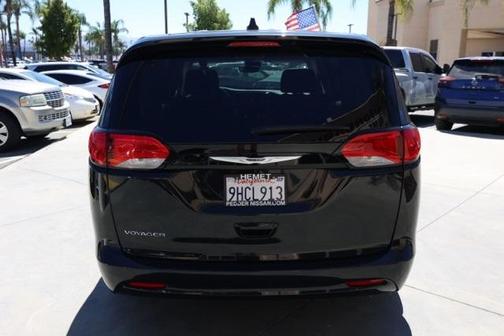 2023 Chrysler Voyager LX