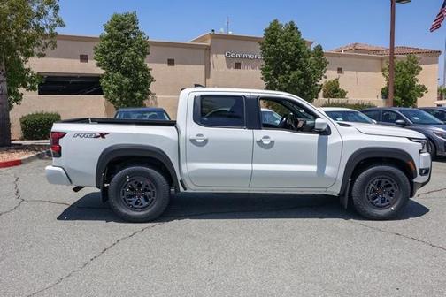 2025 Nissan Frontier PRO-X