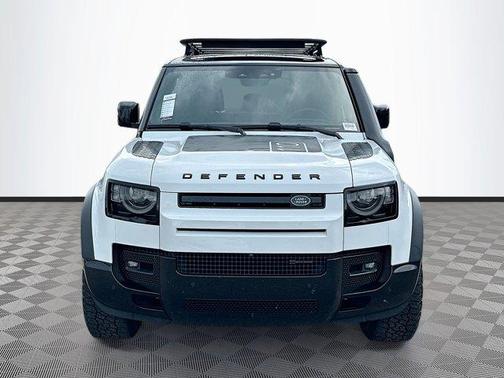 2023 Land Rover Defender 110 X-Dynamic SE