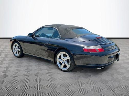 2003 Porsche 911 Carrera 4