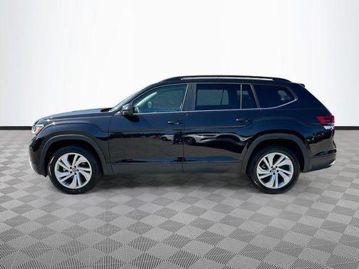 2022 Volkswagen Atlas 3.6L SE w/Technology