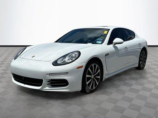 2016 Porsche Panamera Edition