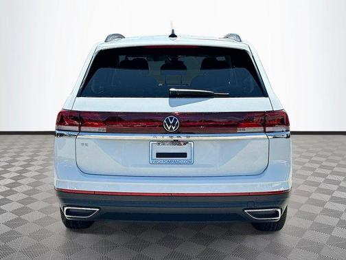 2025 Volkswagen Atlas 2.0T SE