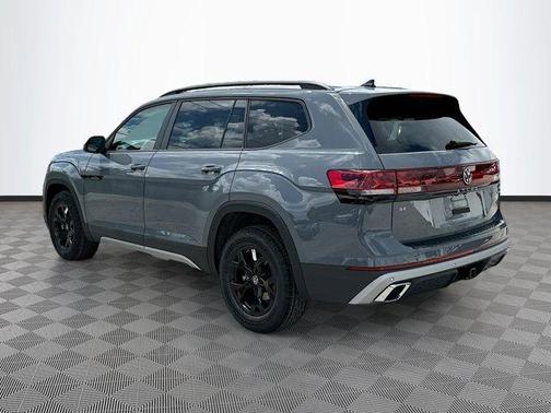 2024 Volkswagen Atlas 2.0T Peak Edition SE w/Technology