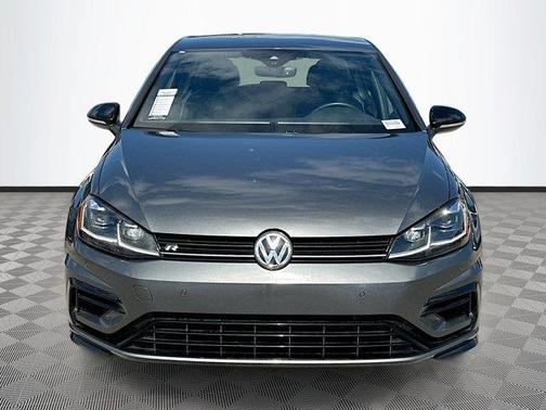 2019 Volkswagen Golf R 2.0T w/DCC & Navigation