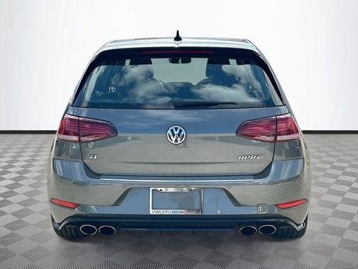 2019 Volkswagen Golf R 2.0T w/DCC & Navigation