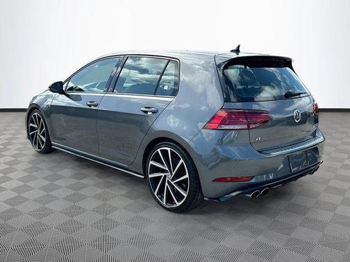 2019 Volkswagen Golf R 2.0T w/DCC & Navigation
