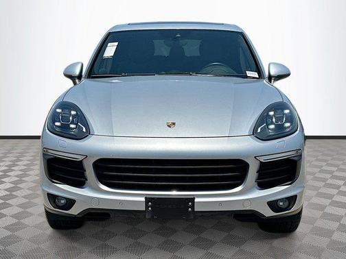 2018 Porsche Cayenne Platinum Edition