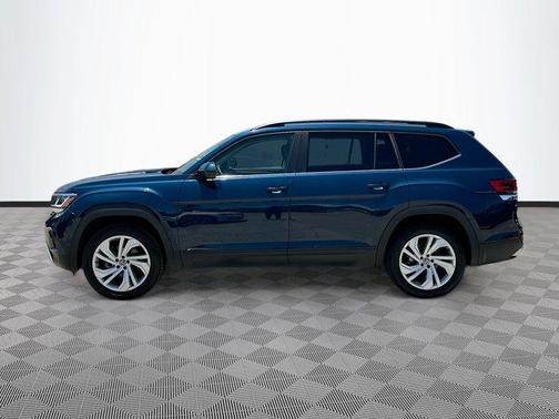 2022 Volkswagen Atlas 3.6L SE w/Technology