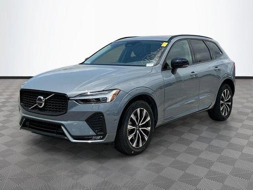 2024 Volvo XC60 B5 Plus Dark Theme