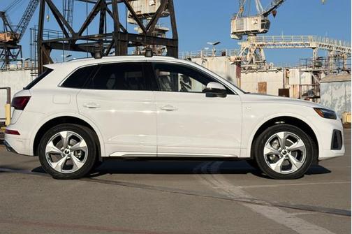 2025 Audi Q5 Premium Plus 45 TFSI S line quattro S tronic