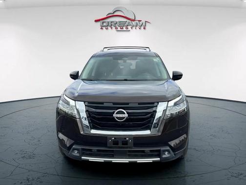 2022 Nissan Pathfinder SL 4WD