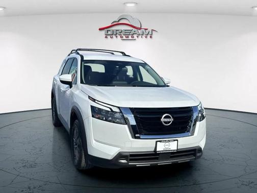 2025 Nissan Pathfinder SV FWD