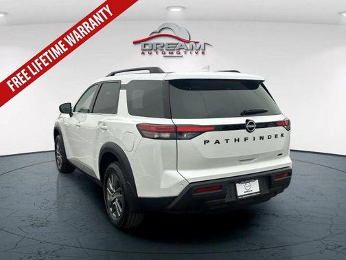 2025 Nissan Pathfinder SV 4WD