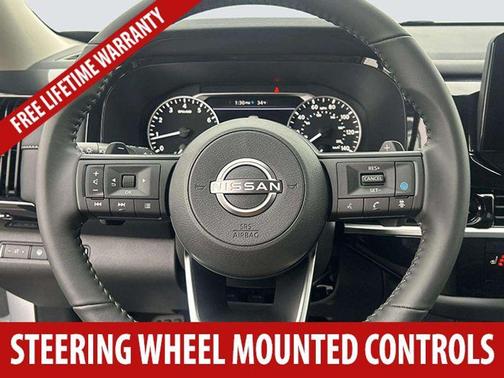 2025 Nissan Pathfinder SV 4WD