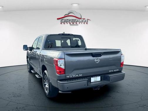 2024 Nissan Titan PRO-4X