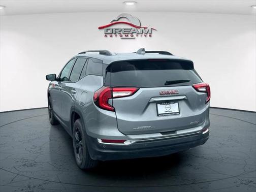 2024 GMC Terrain AWD AT4