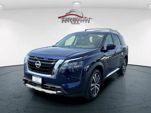 2025 Nissan Pathfinder Platinum 4WD