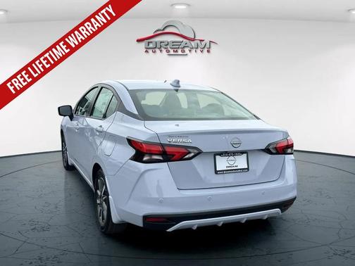 2025 Nissan Versa 1.6 SV