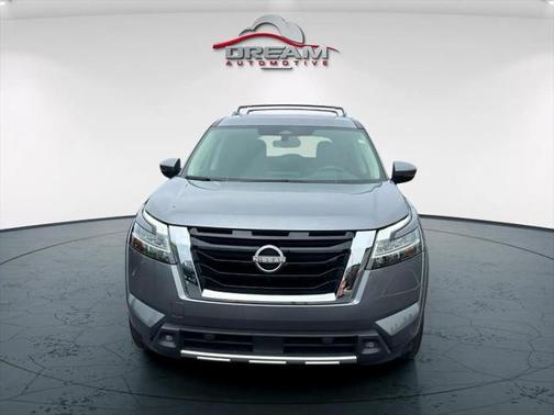 2023 Nissan Pathfinder SL 4WD