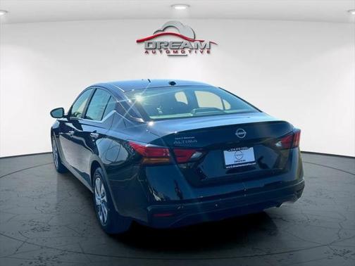 2025 Nissan Altima S FWD