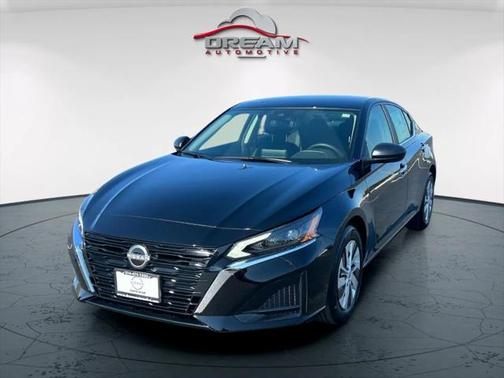 2025 Nissan Altima S FWD