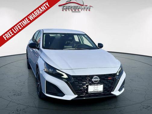 2025 Nissan Altima SR FWD