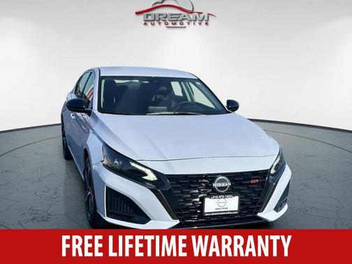 2025 Nissan Altima SR FWD