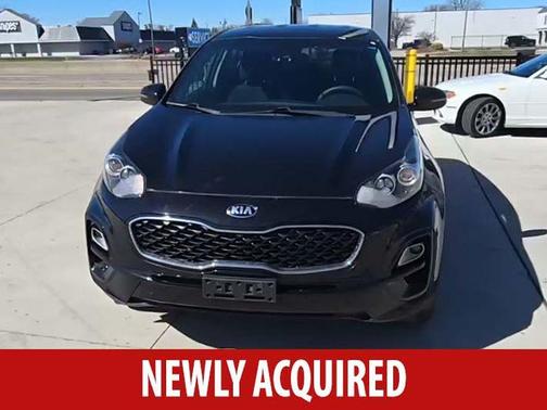 Black Cherry Pearl 2020 Kia Sportage LX