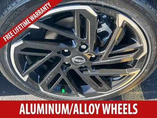 Atlantic Gray Metallic/Super Black 2026 Nissan Sentra SR