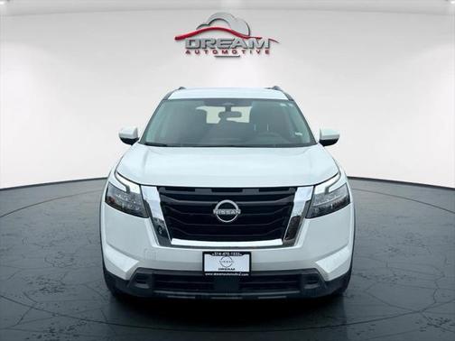 2024 Nissan Pathfinder SV 4WD