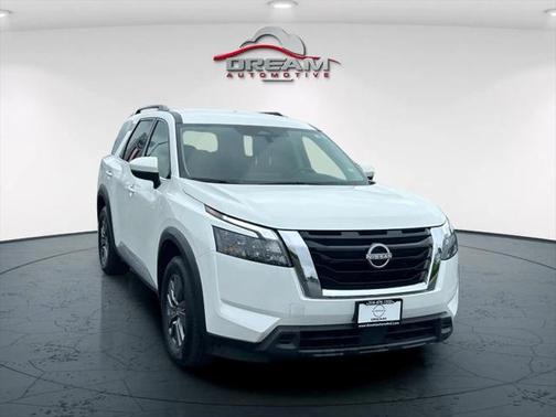 2024 Nissan Pathfinder SV 4WD