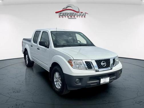 Glacier White 2018 Nissan Frontier SV