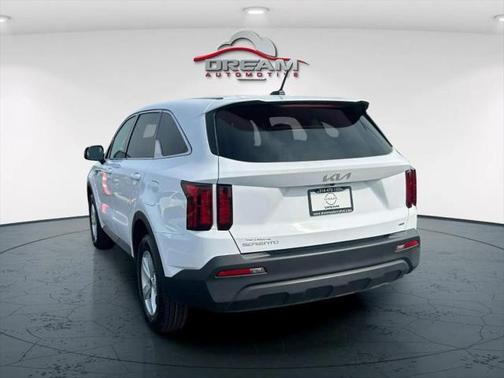 2023 Kia Sorento LX