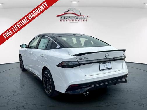 Aspen White Tricoat/Super Black 2026 Nissan Sentra SR