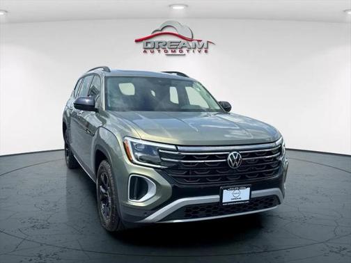 2024 Volkswagen Atlas 2.0T SE w/Technology 4MOTION