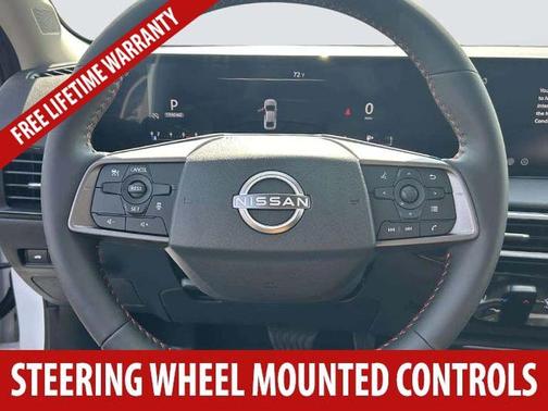 Aspen White Tricoat/Super Black 2026 Nissan Sentra SR