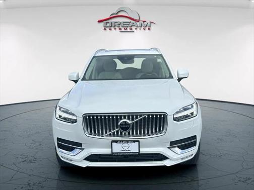 2022 Volvo XC90 T6 Inscription
