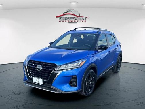 2023 Nissan Kicks SR