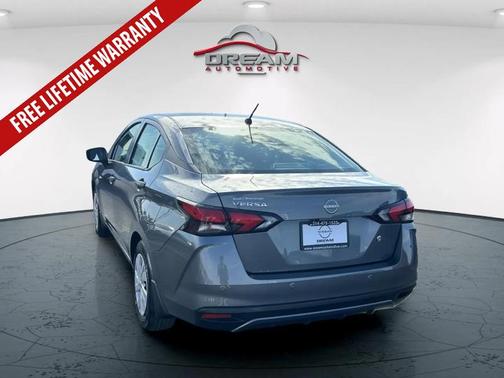 2025 Nissan Versa 1.6 S