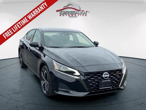 2025 Nissan Altima SR FWD
