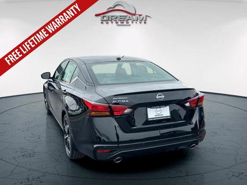 2025 Nissan Altima SR FWD