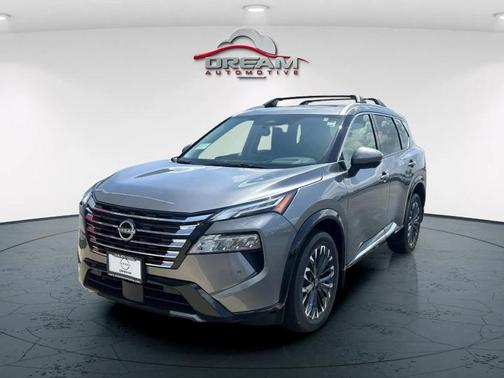 2025 Nissan Rogue Platinum
