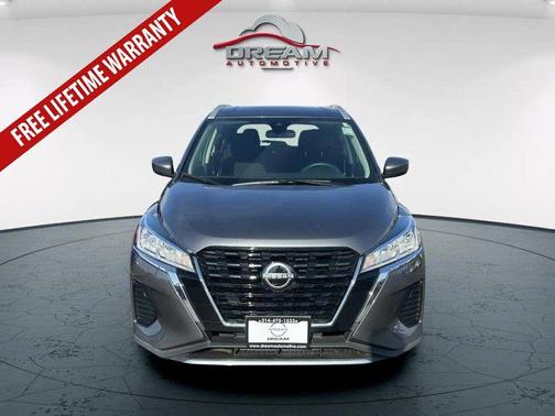2022 Nissan Kicks SV