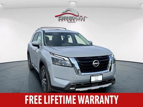 2025 Nissan Pathfinder Platinum 4WD